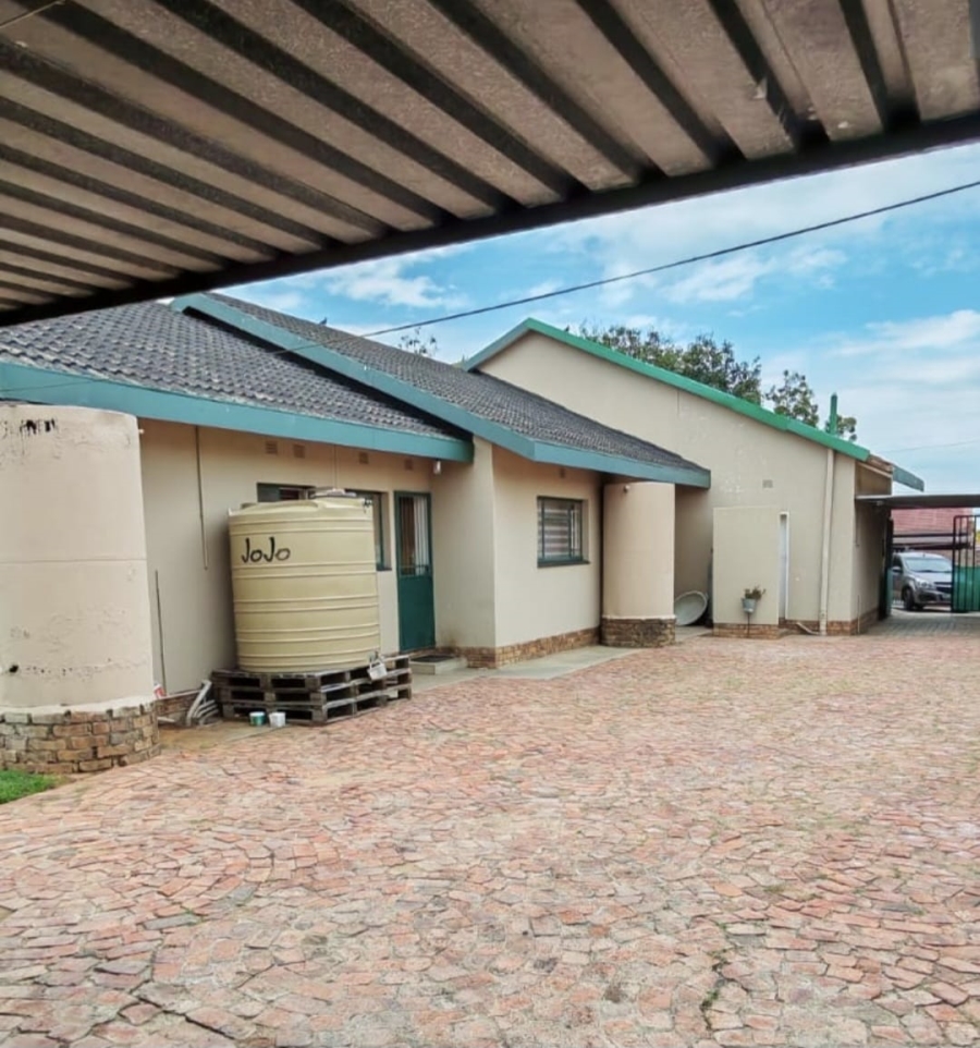 3 Bedroom Property for Sale in Riebeeckstad Free State